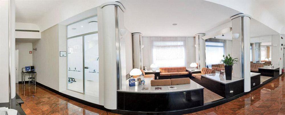 Hotel Sure By Western Milano Padua